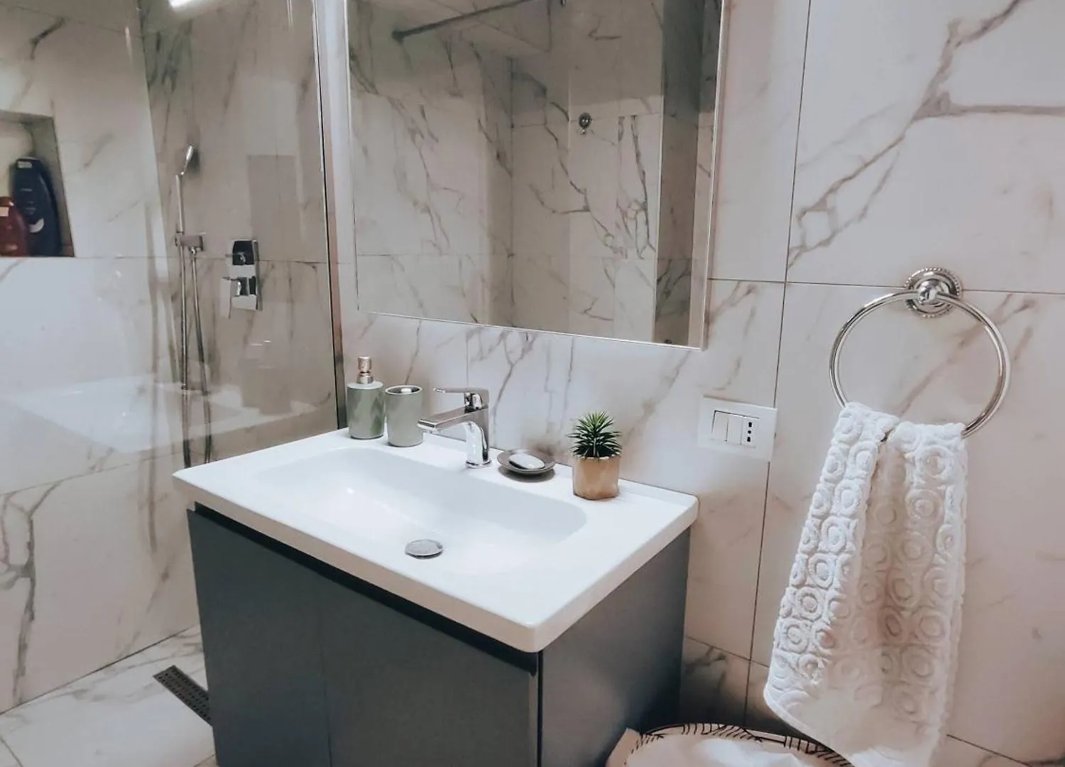 Cozy Apartment Great Location Tirana Albania
