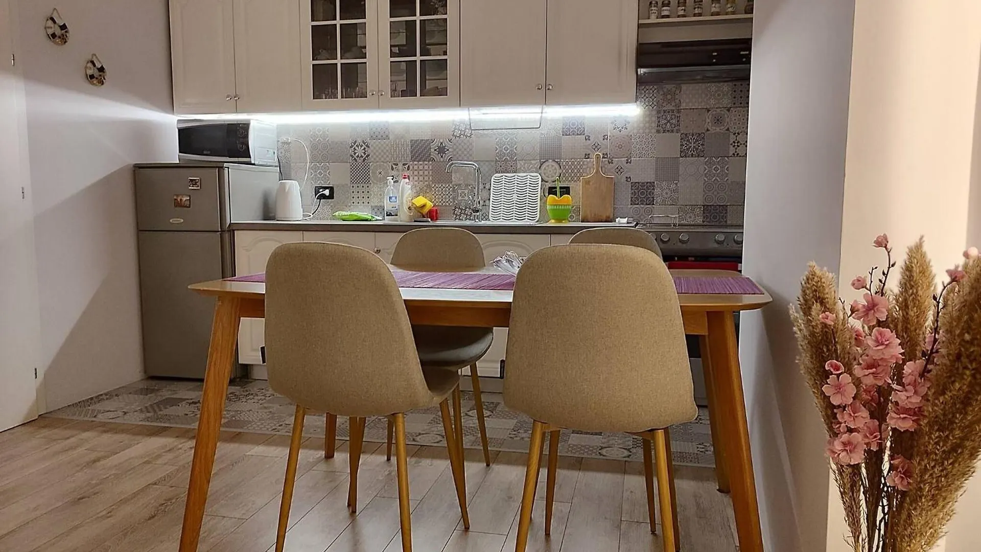 Cozy Apartment Great Location Tirana 0*,